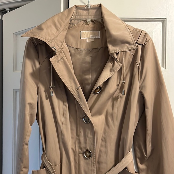 Michael Michael Kors Trench Coat - Picture 2 of 6